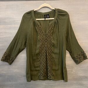 New Directions Khaki Green Lace Front Muslin Tunic Blouse Large Good Condition